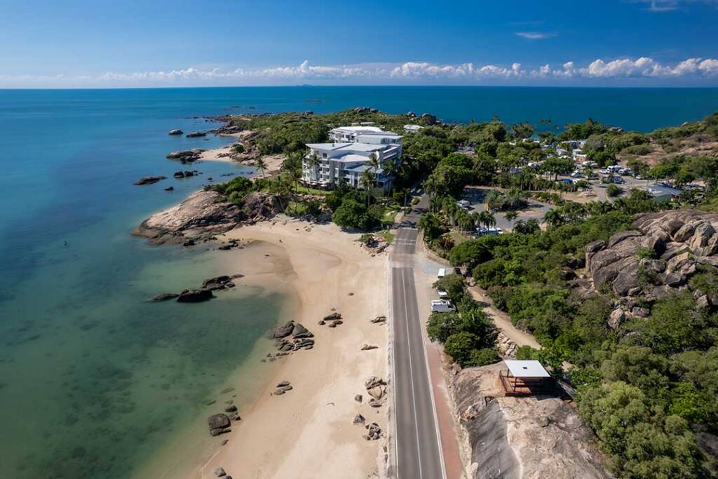 Driftwood-Tours-Airlie-Beach-9